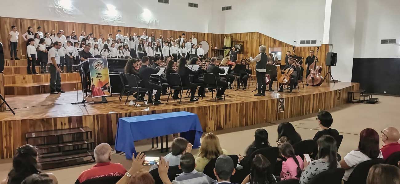 80 años de Emmae