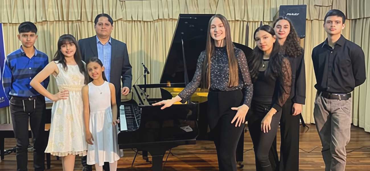 Estudiantes de Piano Carlos Cuenca