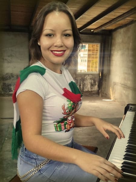 Angie Leilani Allen Guevara